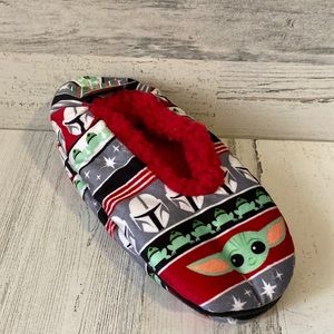 Woman’s Star Wars The Mandalorian Slipper Socks NEW